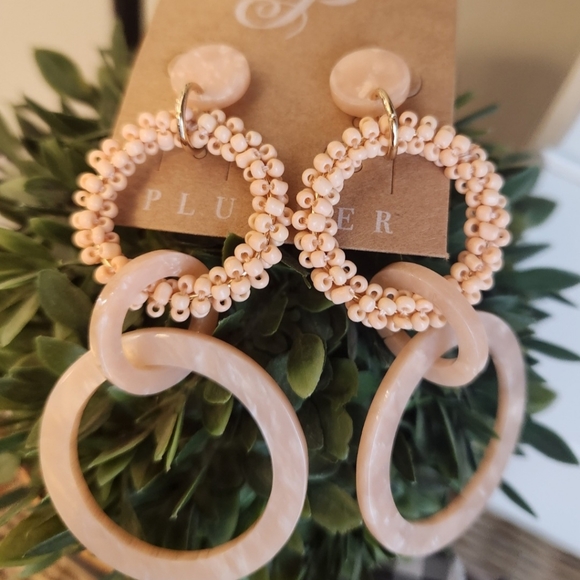 Plunder earrings $8 each - Picture 3 of 6